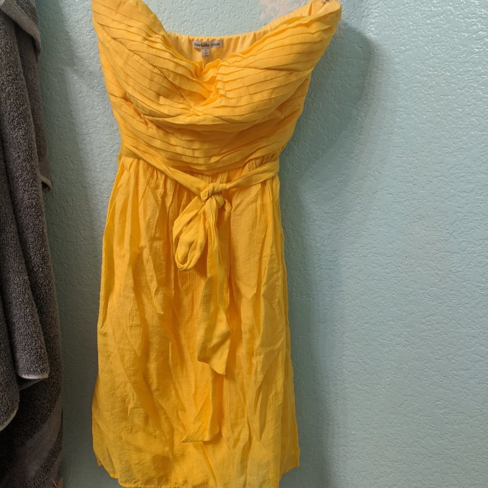 Sleeveless Flowing Yellow Dress